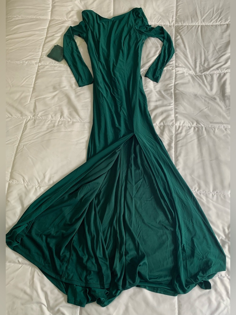 New with tags LE CHATEAU dress size S - Picture 5 of 8